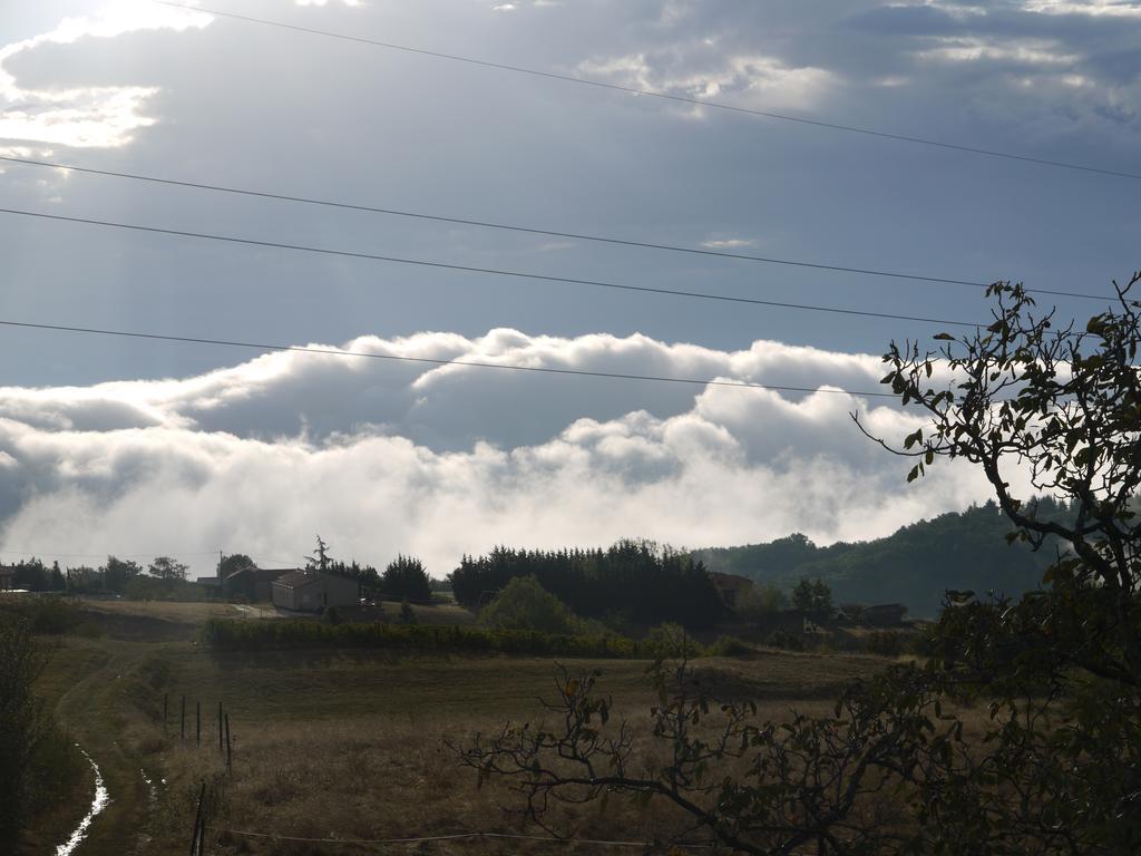 La Maison Dans Les Nuages Secheras Luaran gambar